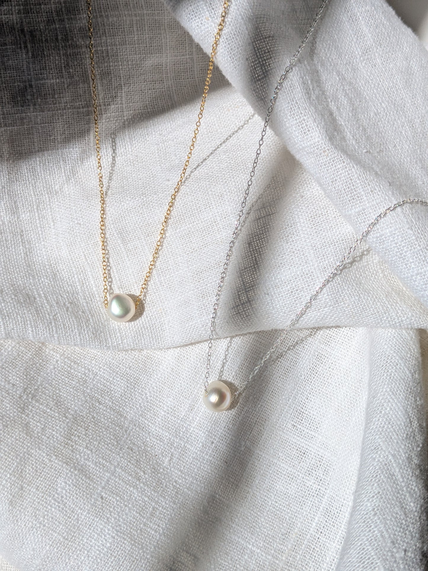 Ukana Floating Pearl Necklace