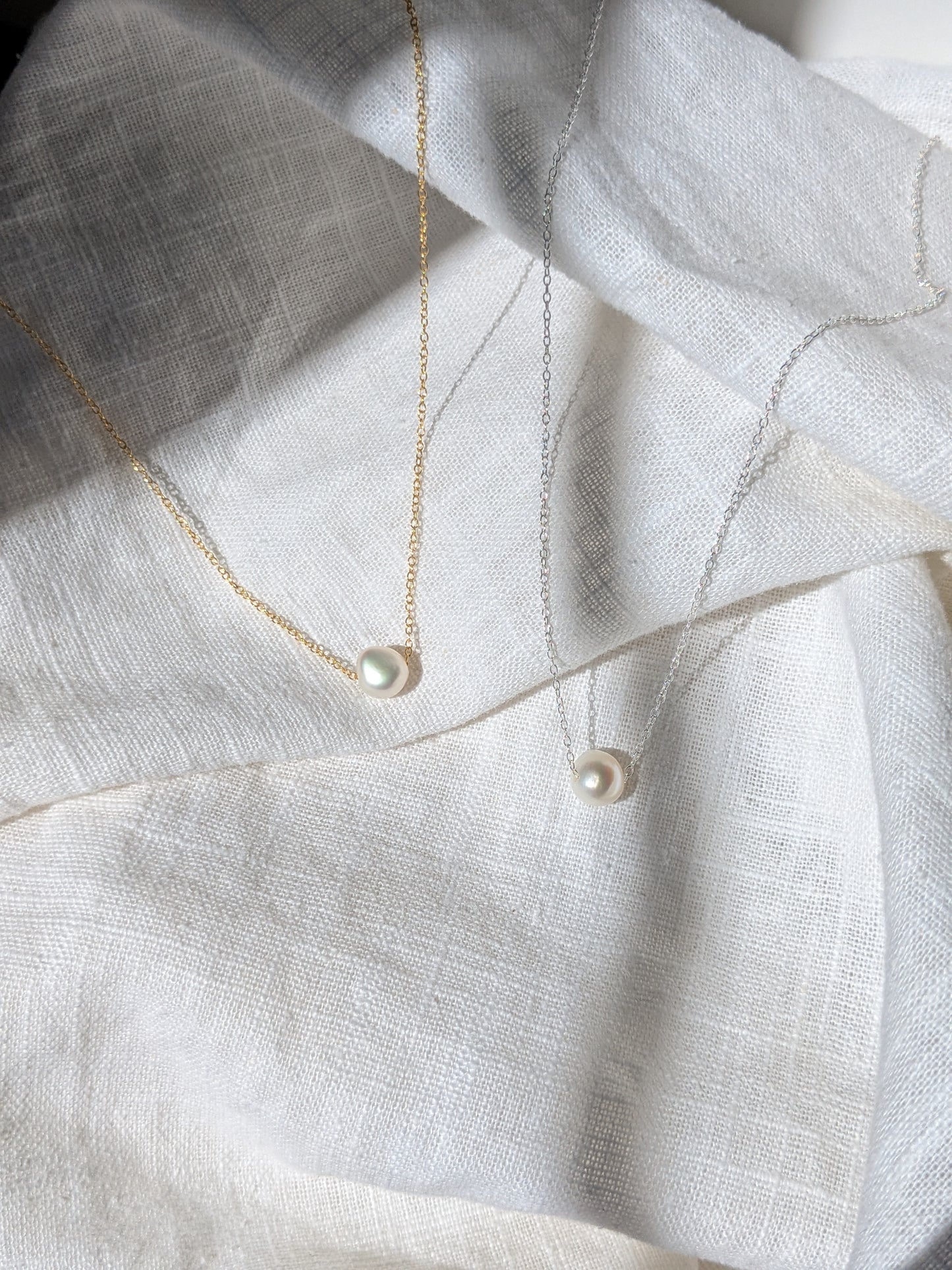 Ukana Floating Pearl Necklace