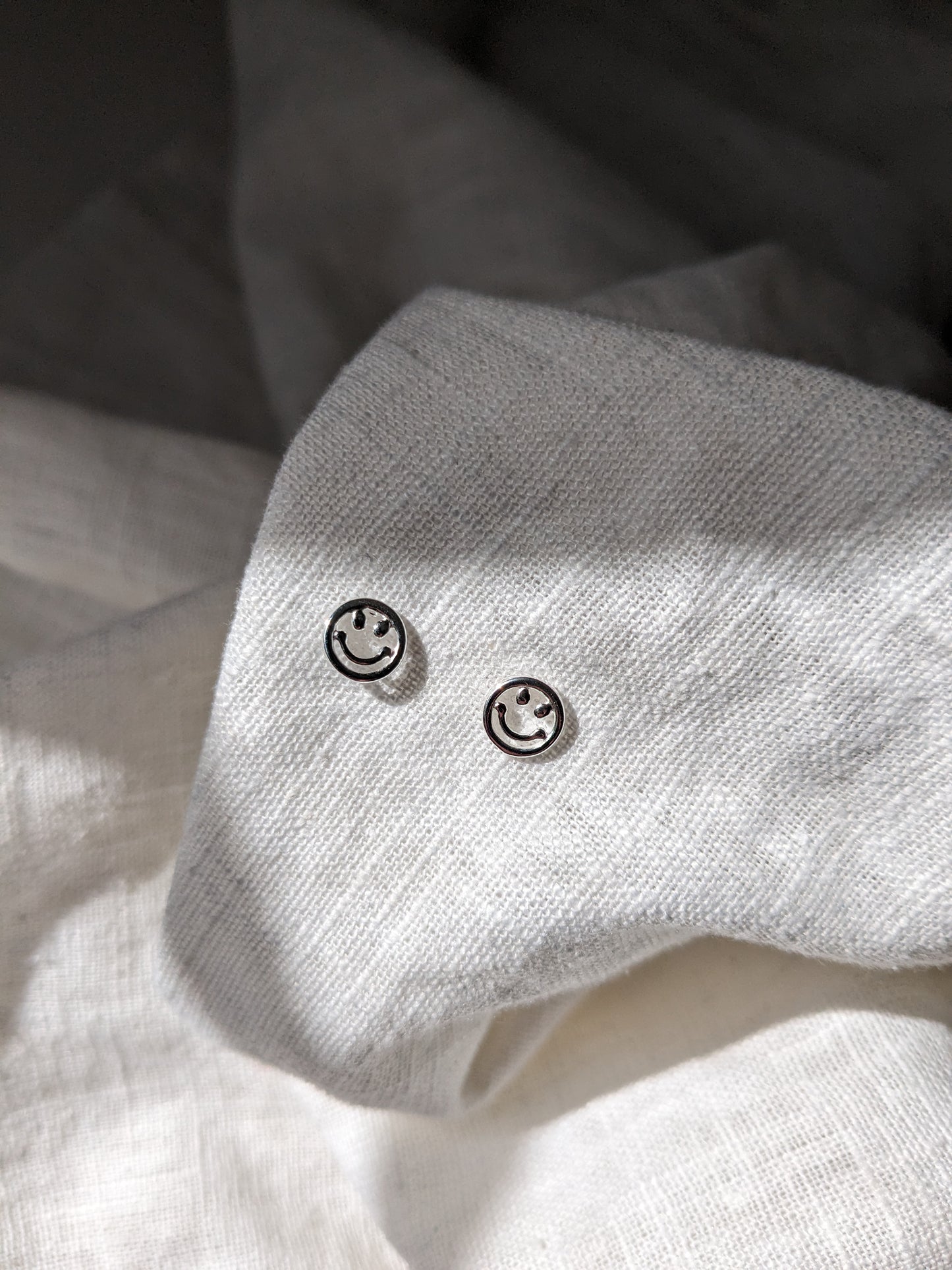 Smiley Studs in Silver