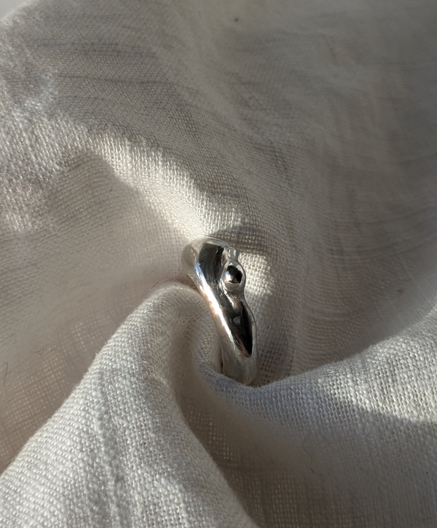 Smooth lava silver ring 1.1