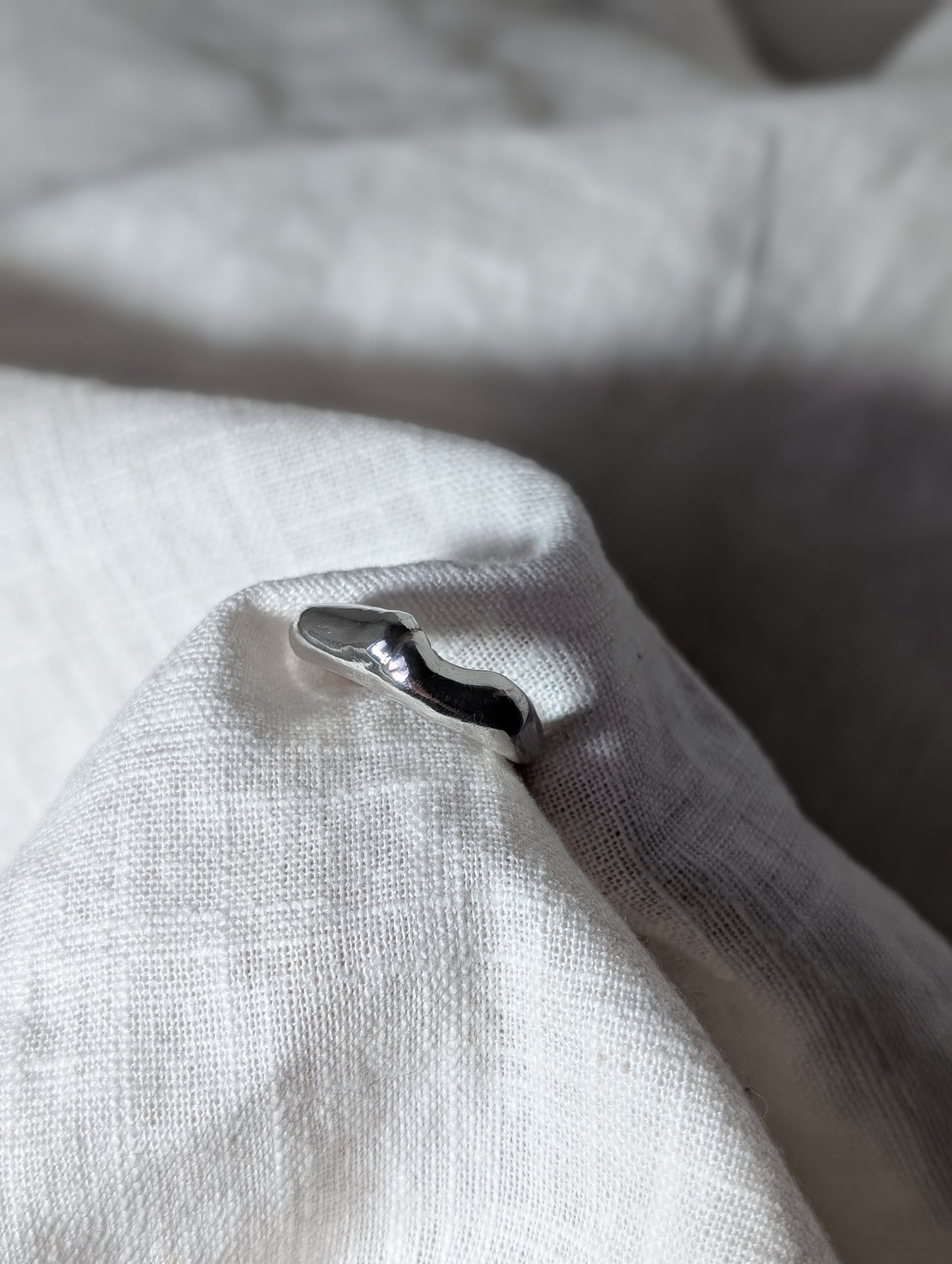 Smooth lava silver ring 1.3