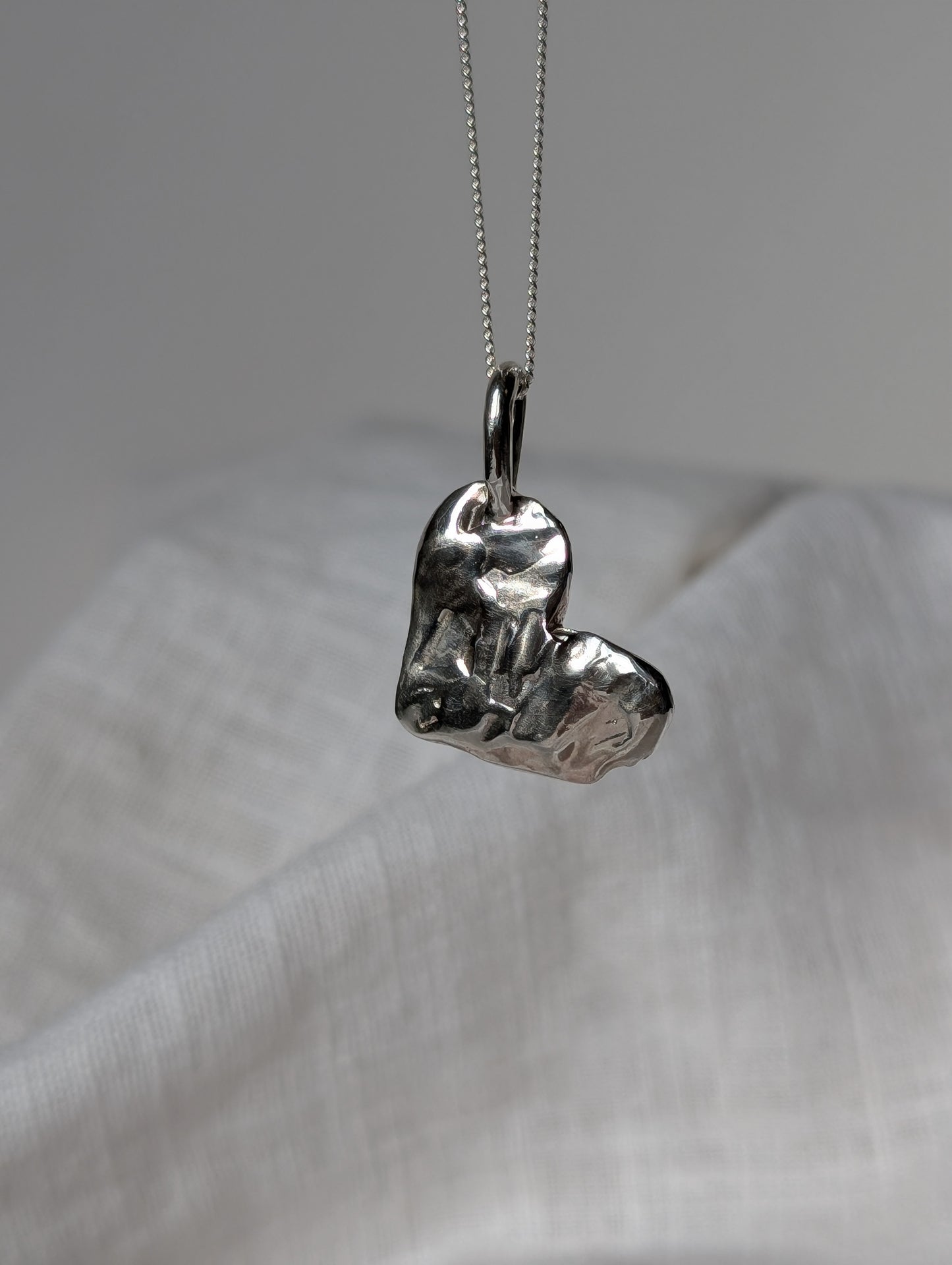 Grá love heart necklace