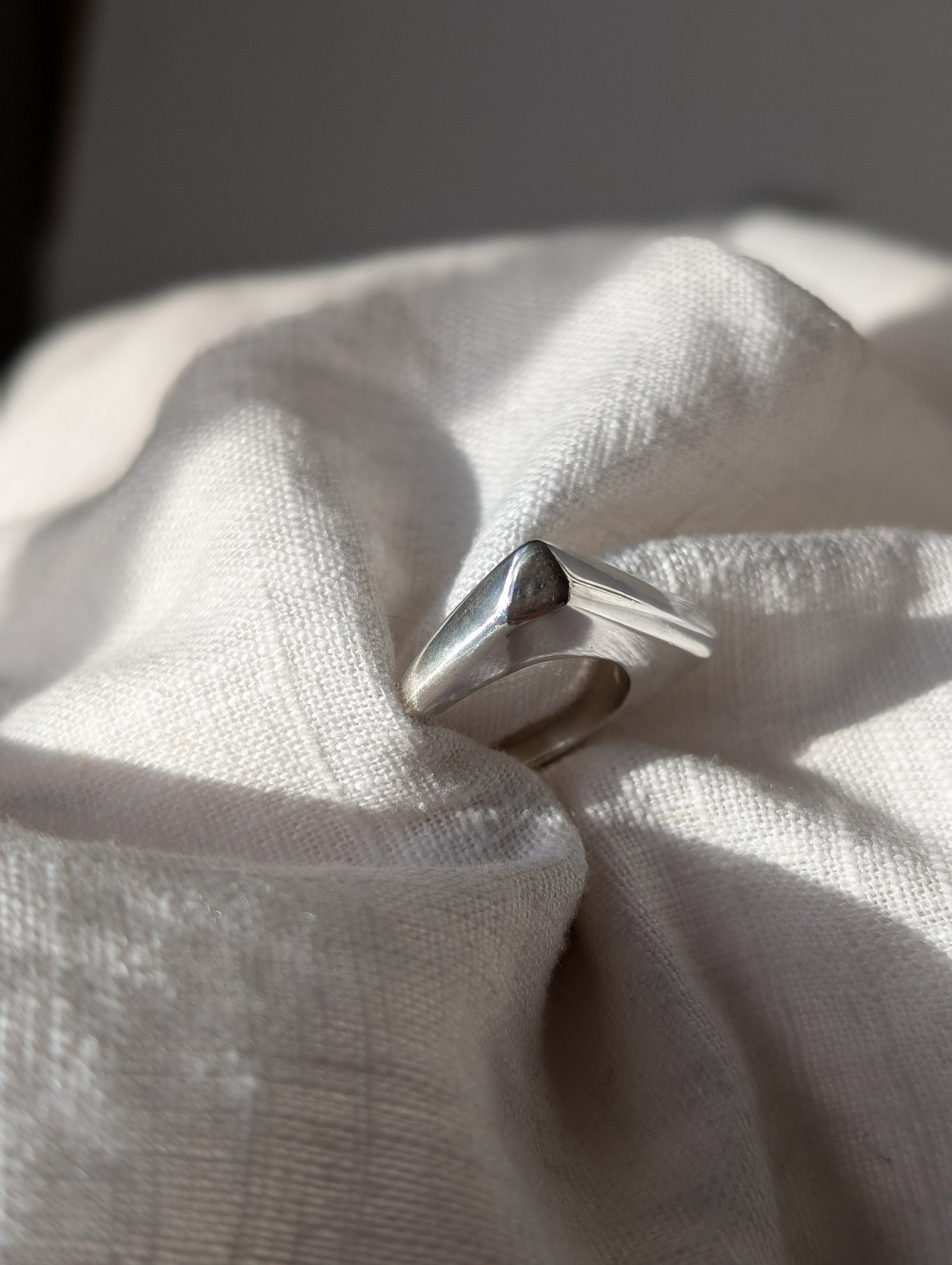 Smooth Lines Ring 1.1