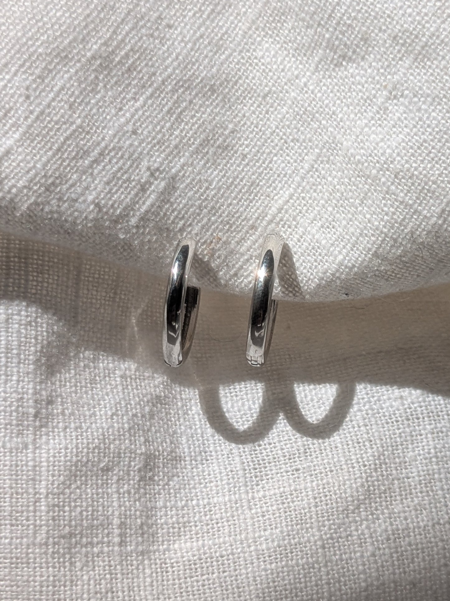 Classic Hinged Hoops