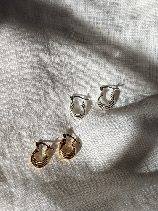 Shiro Twist Hoops