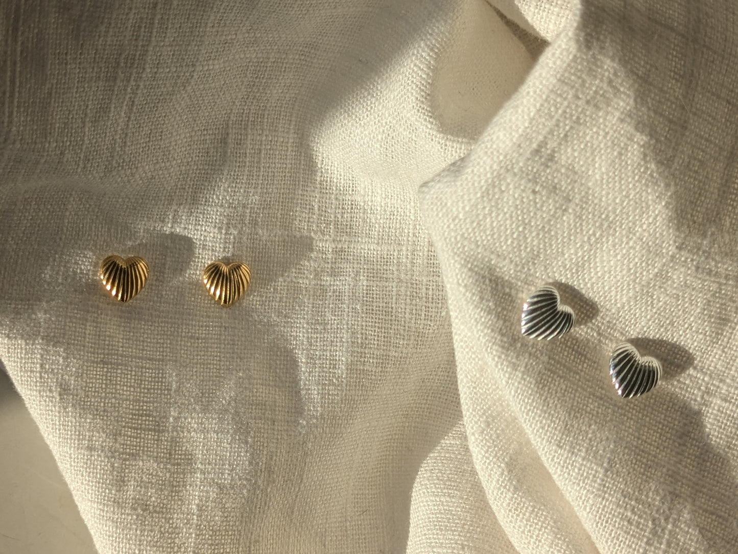 Anju Scalloped Heart Studs