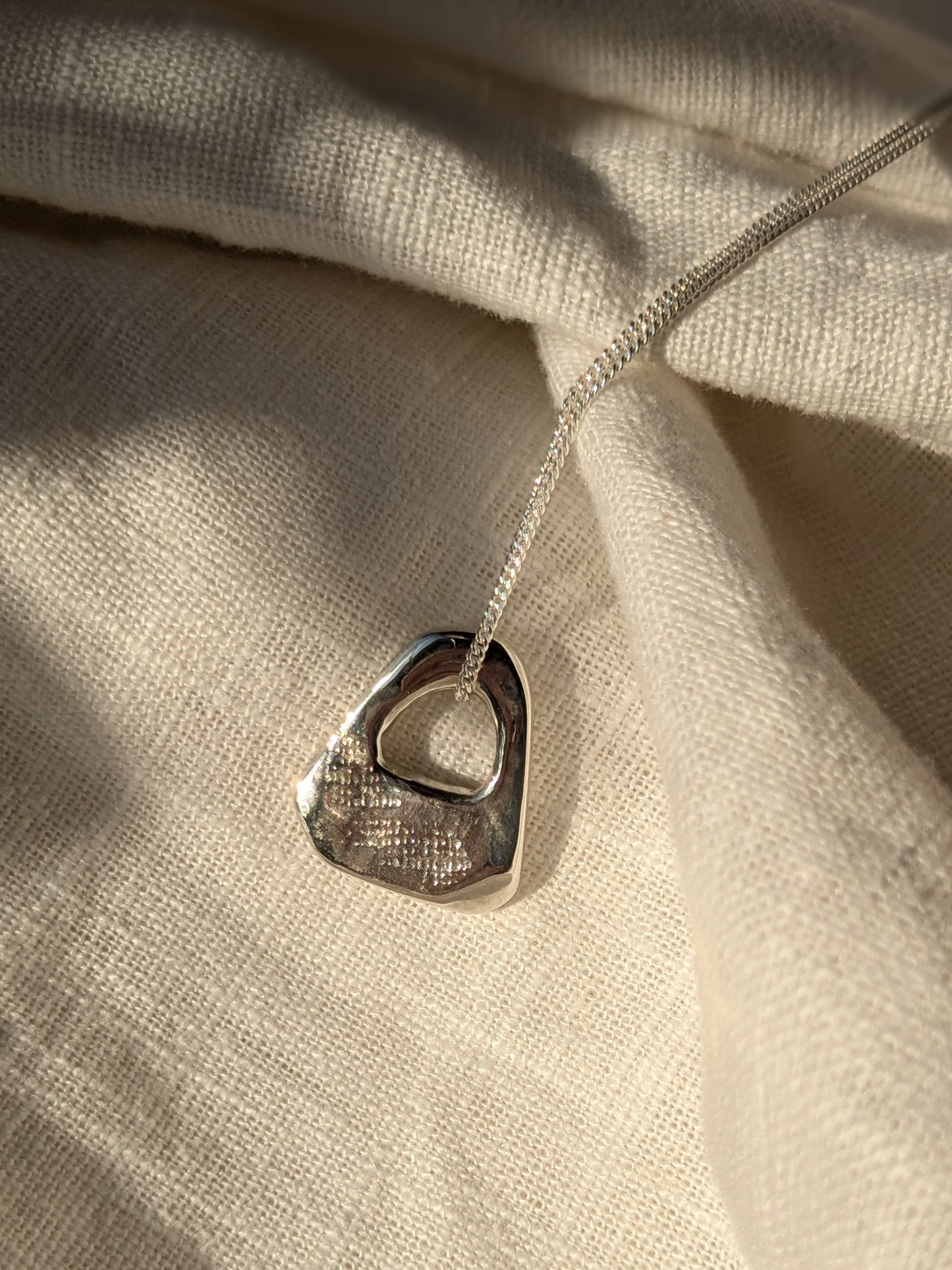 Linen Shape Silver Pendant Necklace