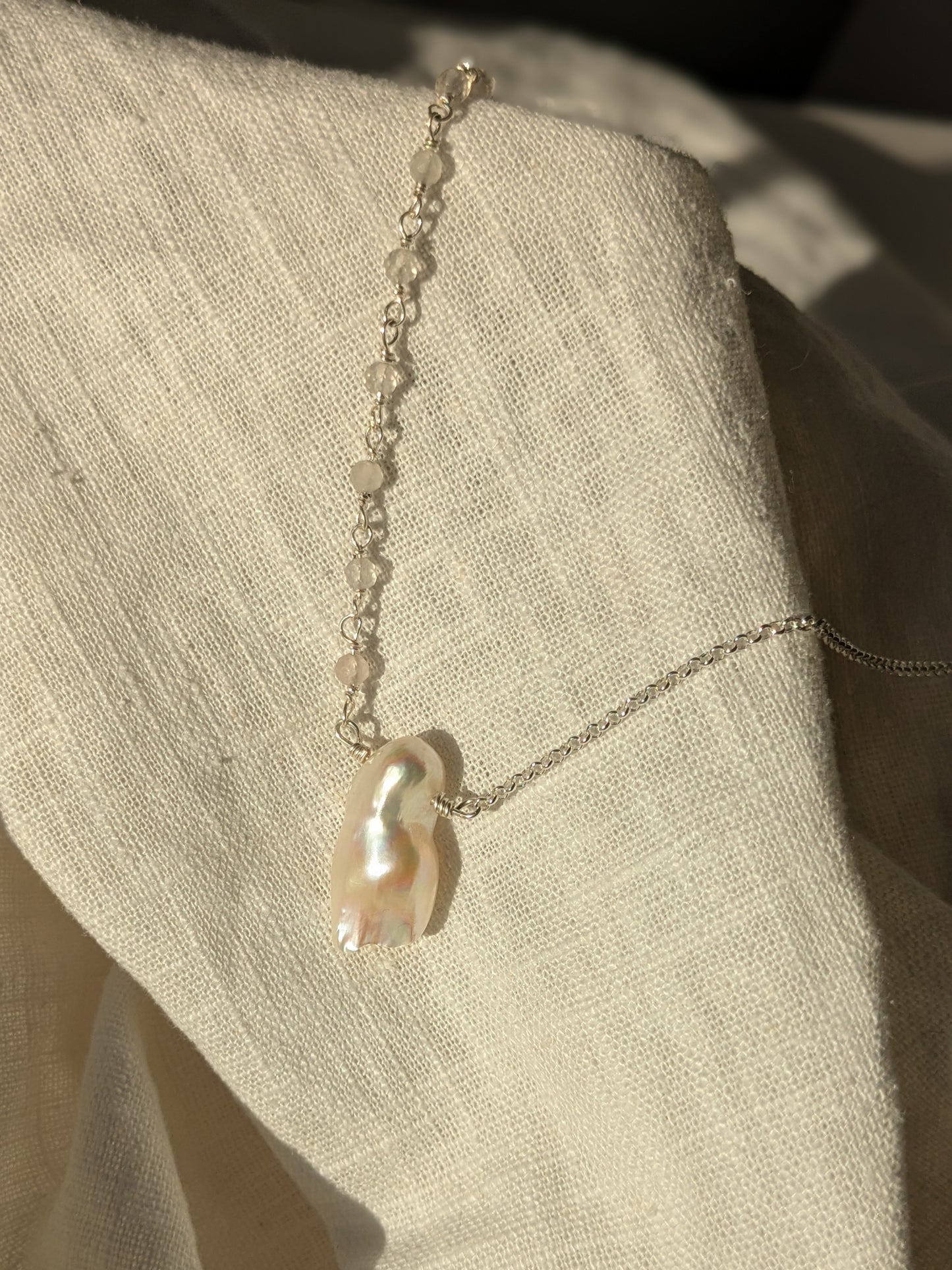 Wonky Pearl and Quartz chain necklace - Silver