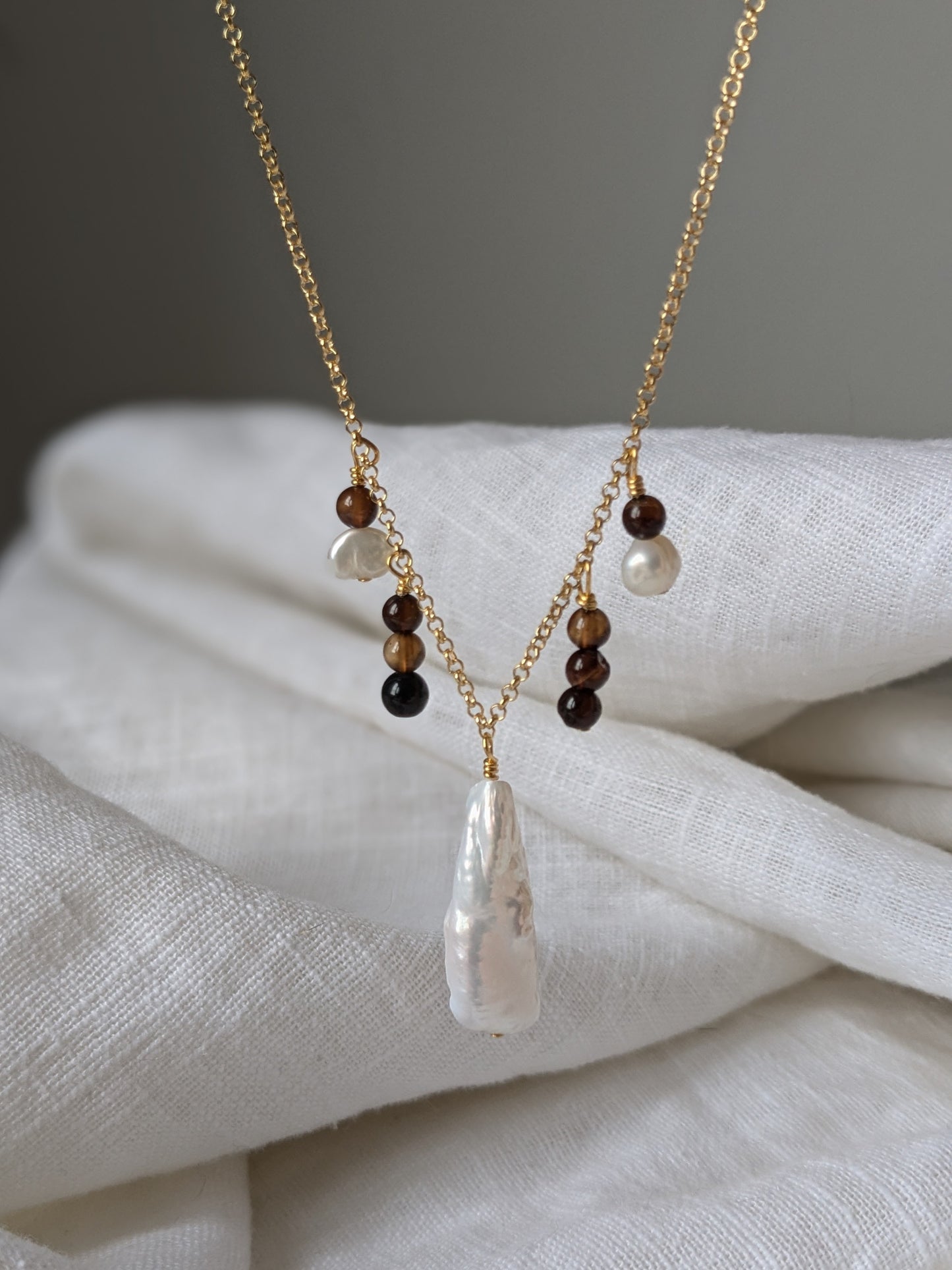 Freya - Agate & Pearl Charm necklace