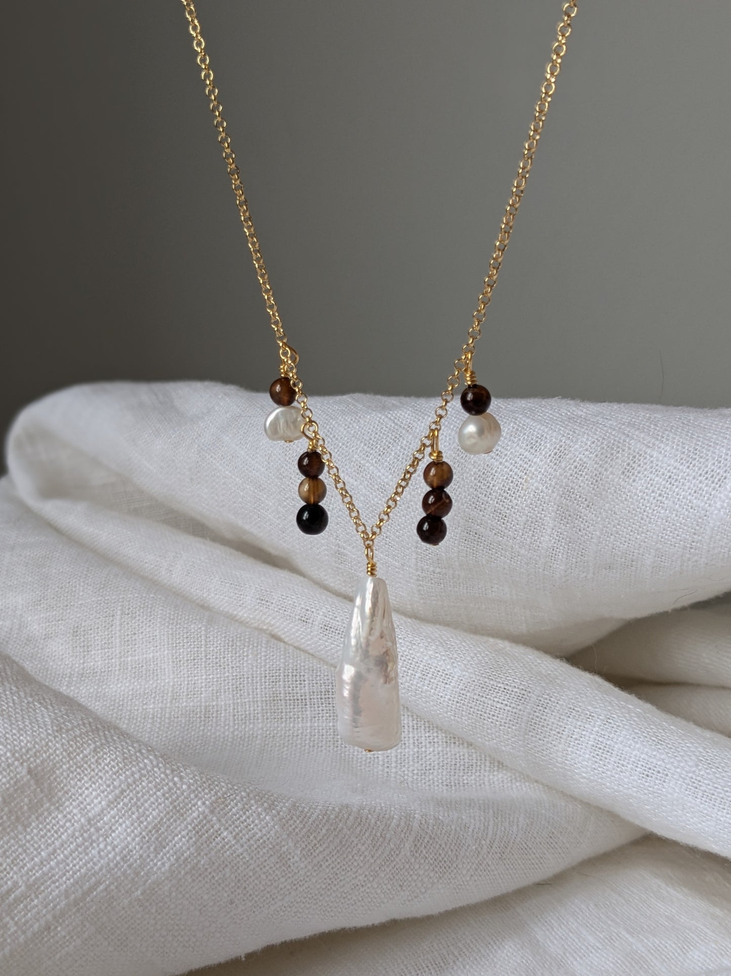 Freya - Agate & Pearl Charm necklace