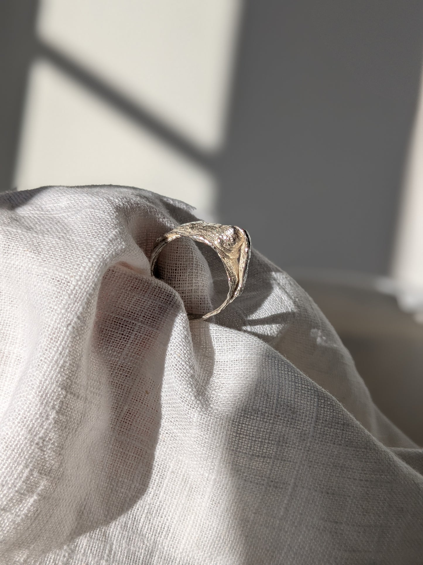 Ribbon Knot Silver Ring - Mitsuro Hikime