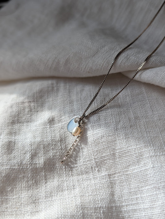 Silver Tab & Pearl necklace