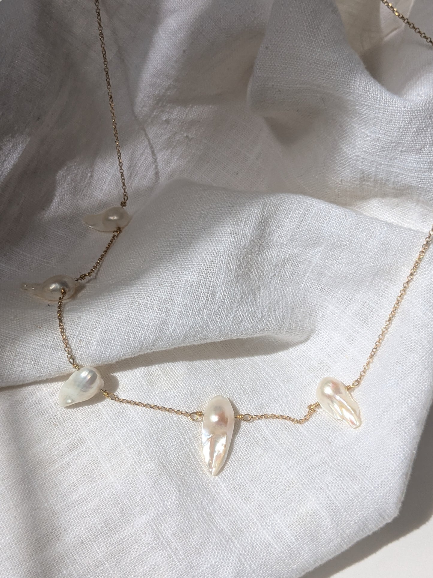 Wonky Pearl station necklace