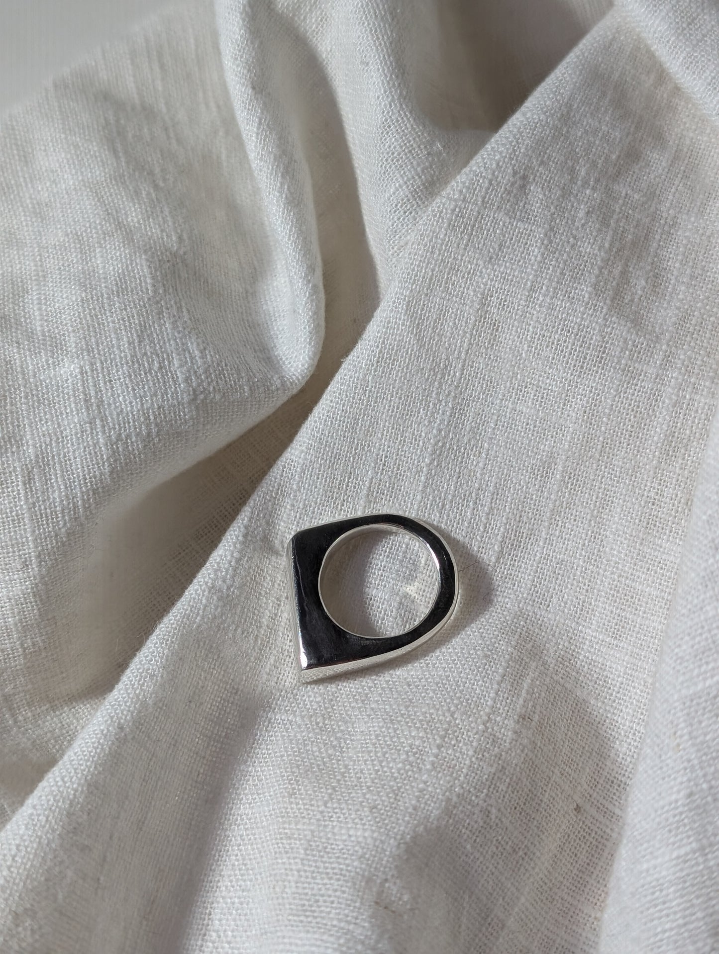 Smooth Lines Ring 1.2