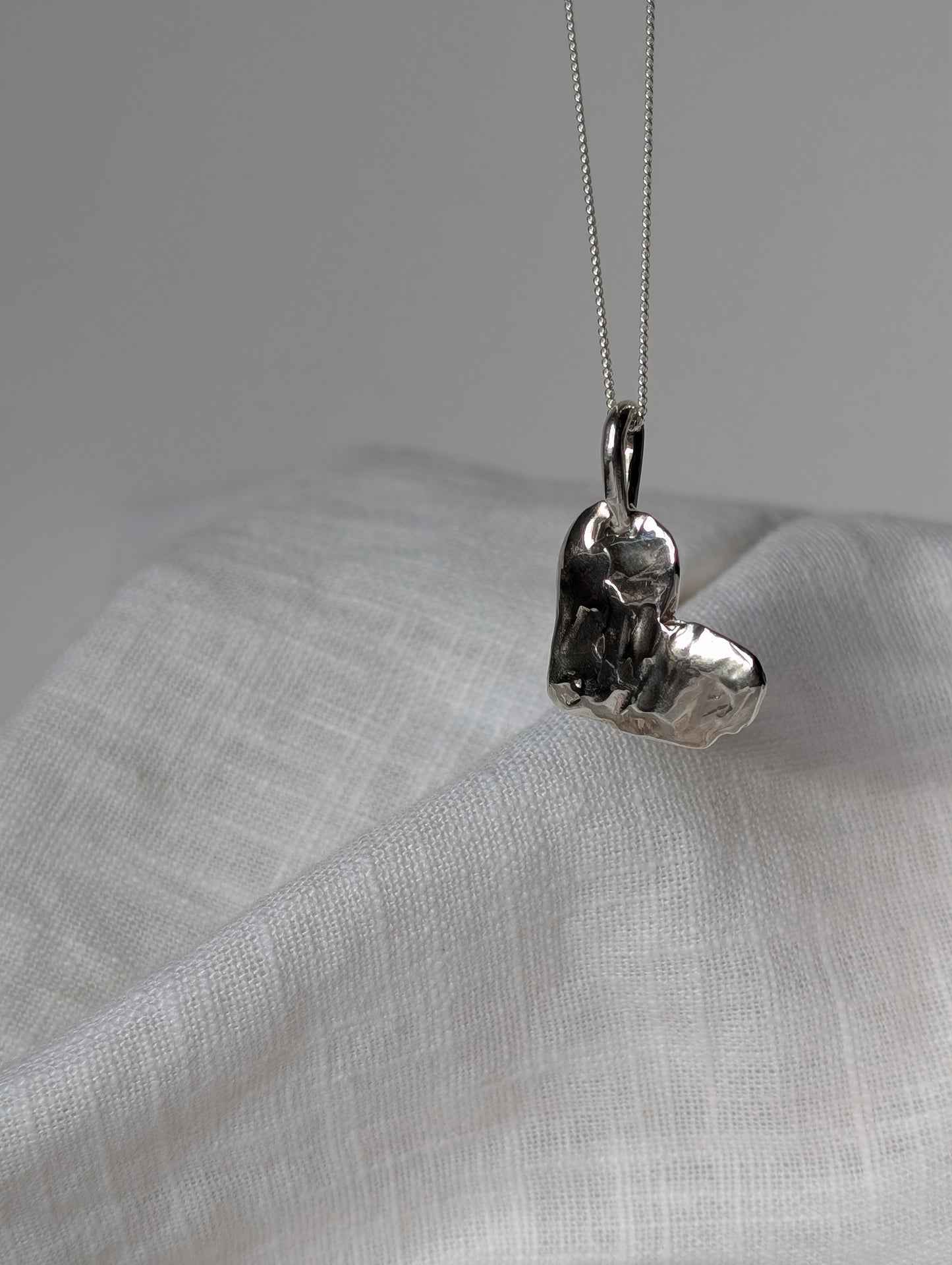 Grá love heart necklace