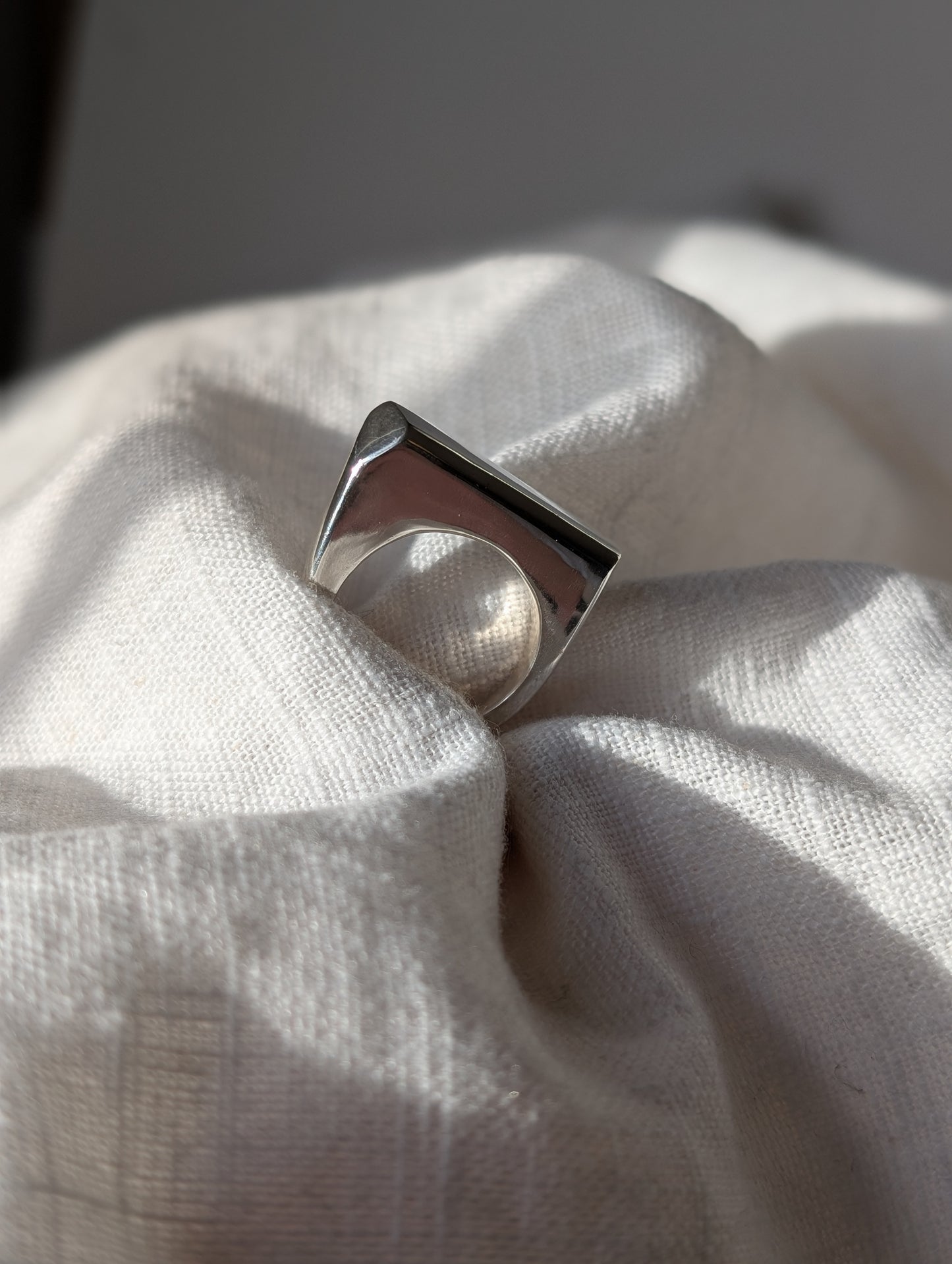 Smooth Lines Ring 1.1