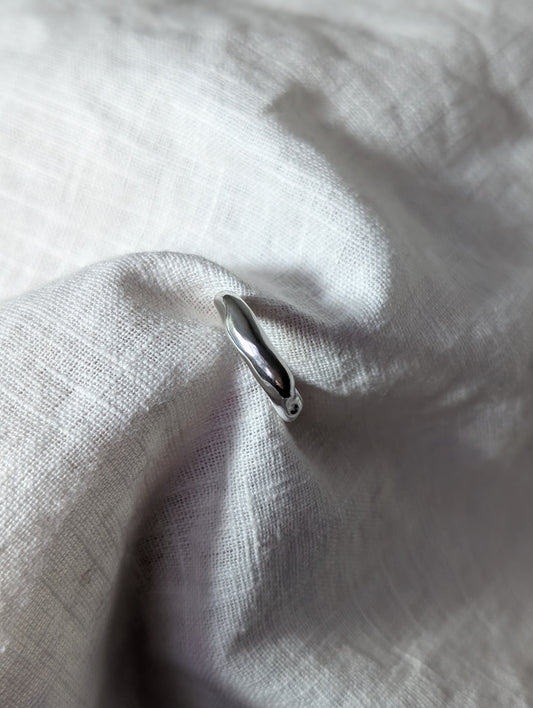 Smooth lava silver ring 1.5