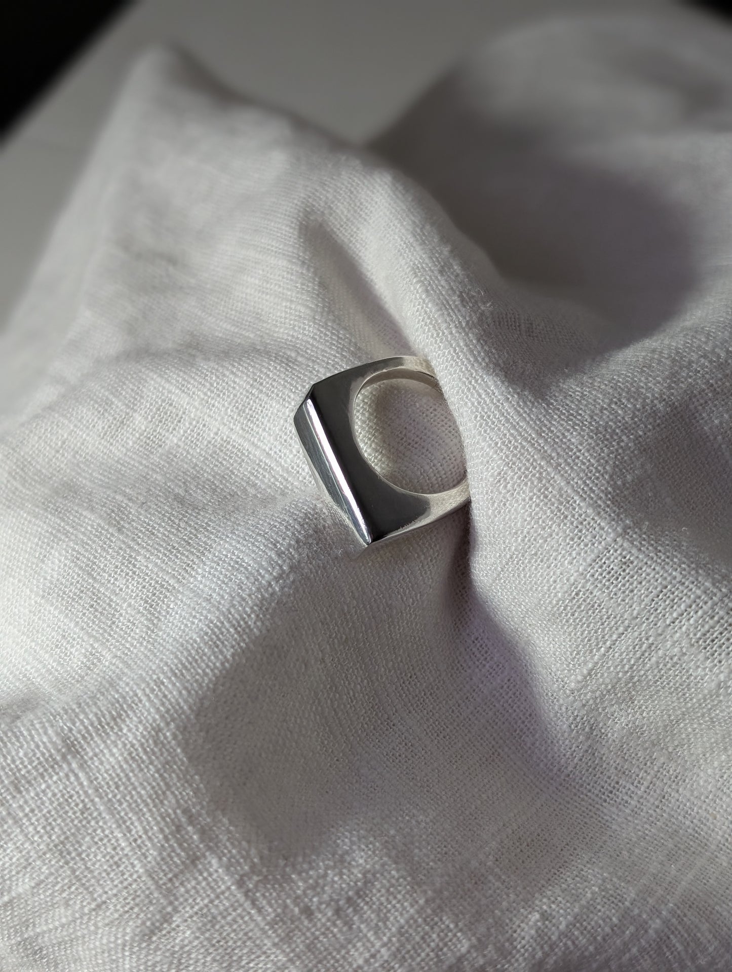 Smooth Lines Ring 1.2