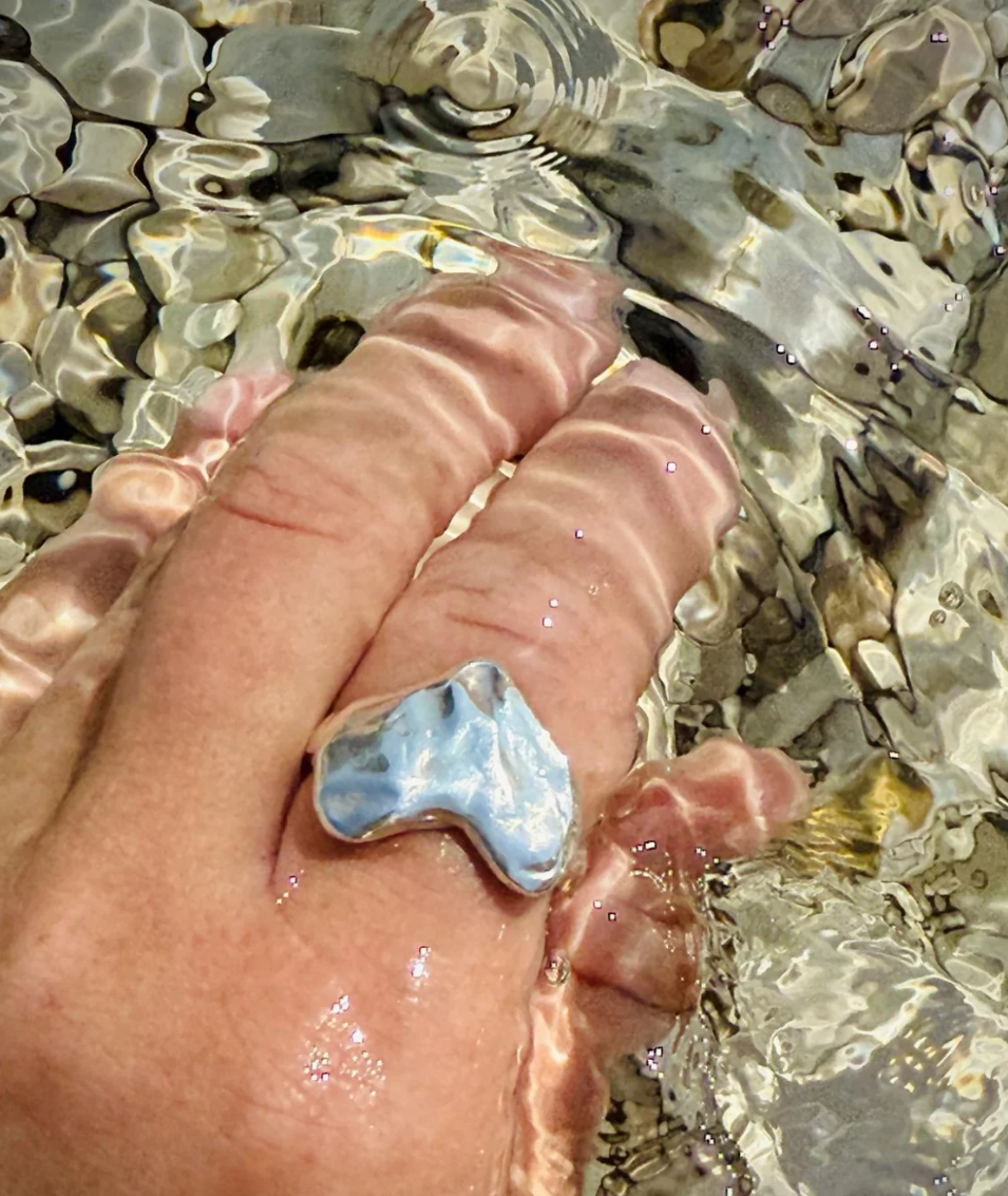 Custom Grá silver heart rings