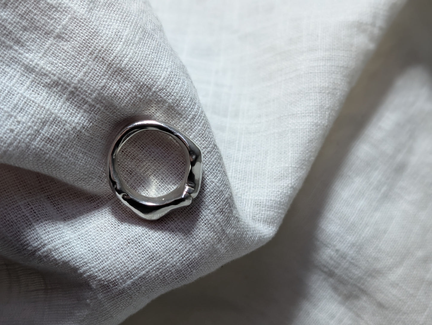 Smooth lava silver ring 1.3