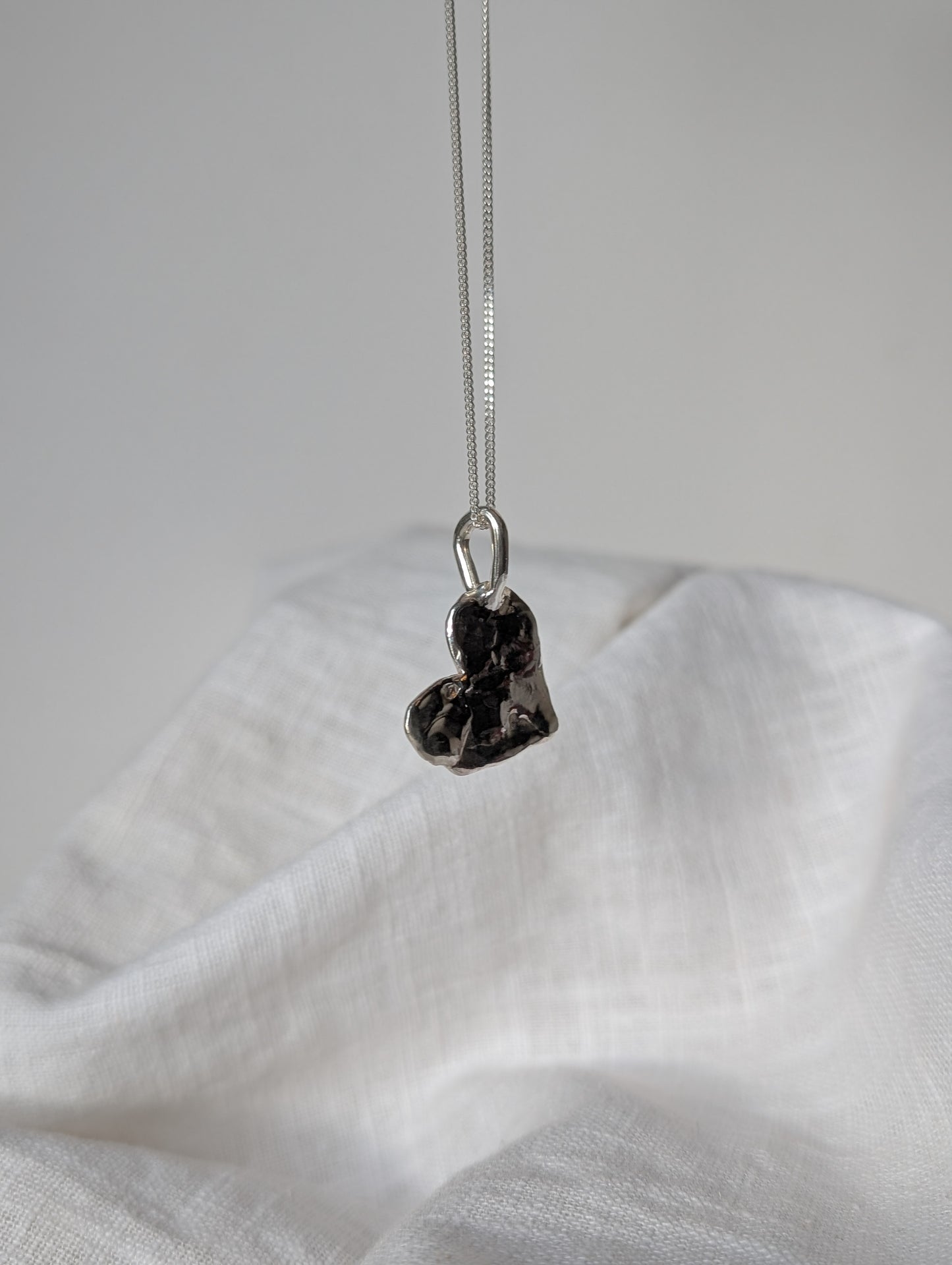 Grá love heart necklace